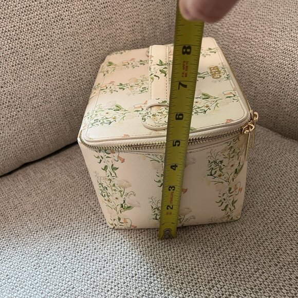 Neely & Chloe for Petite Keep Saffiano Leather Vanity Case in Floral Garden Gala - Picture 5 of 10